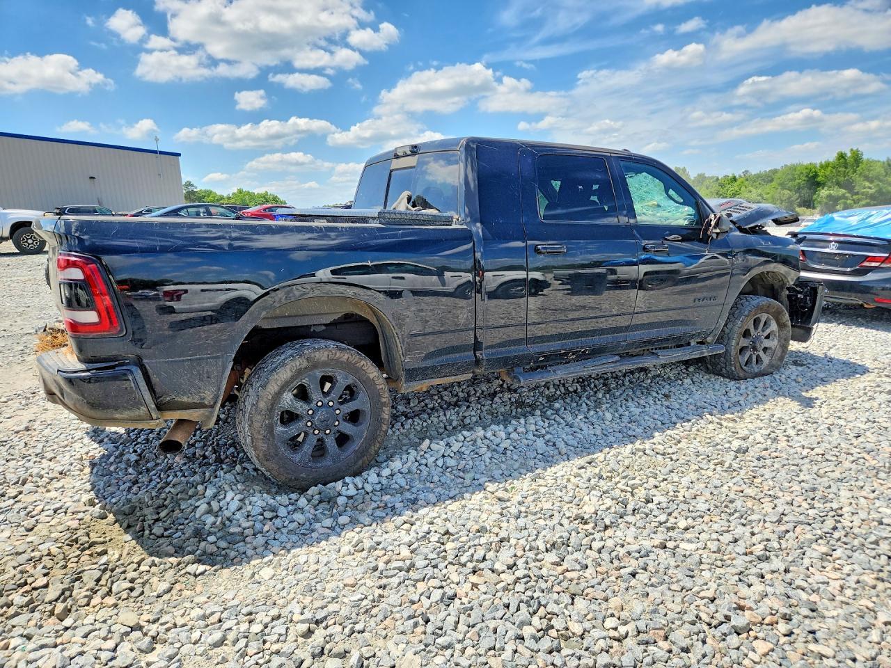 2023 Ram 2500 Laramie - Фото 3