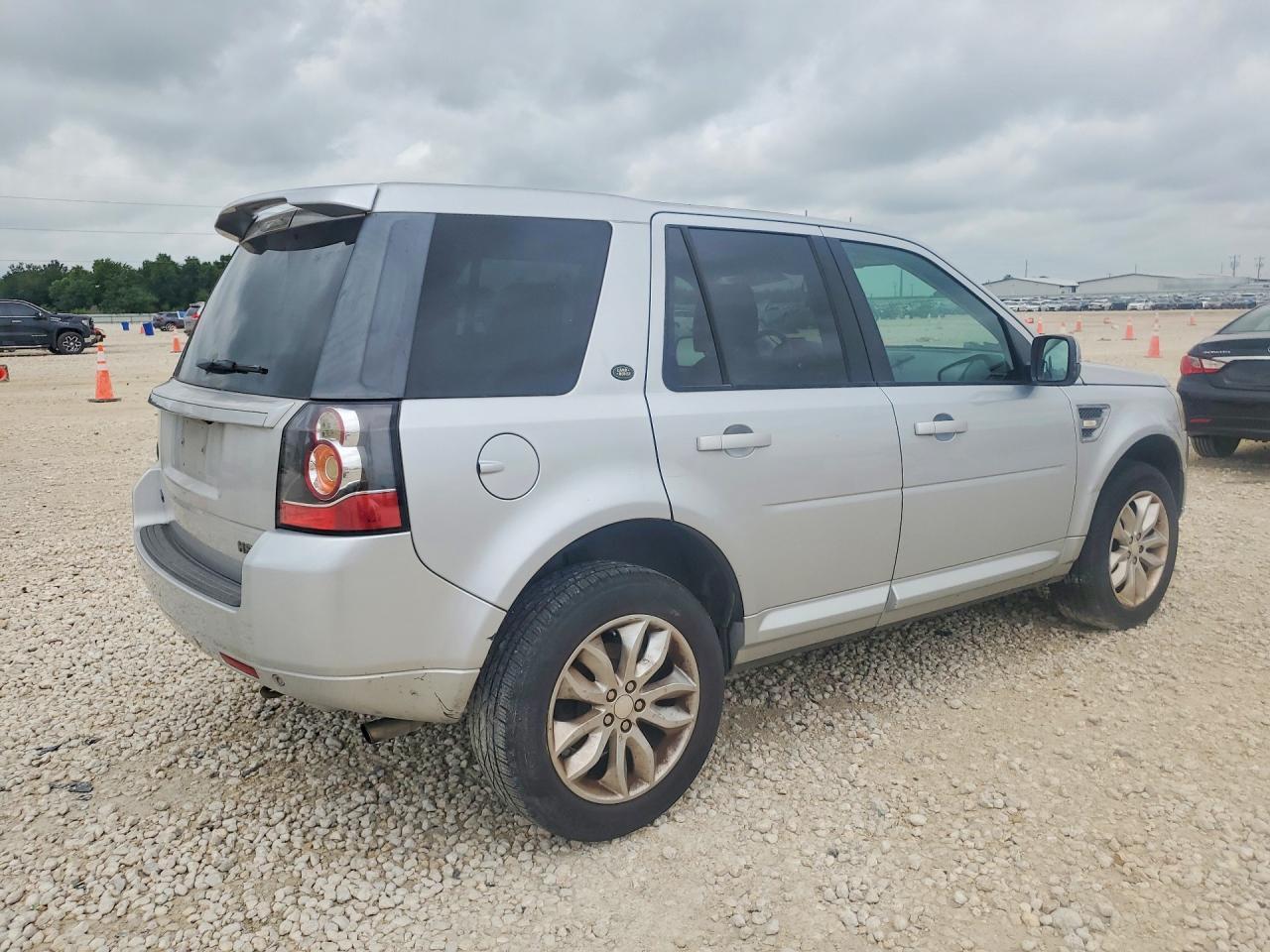 2015 Land Rover Lr2 Base - Фото 3