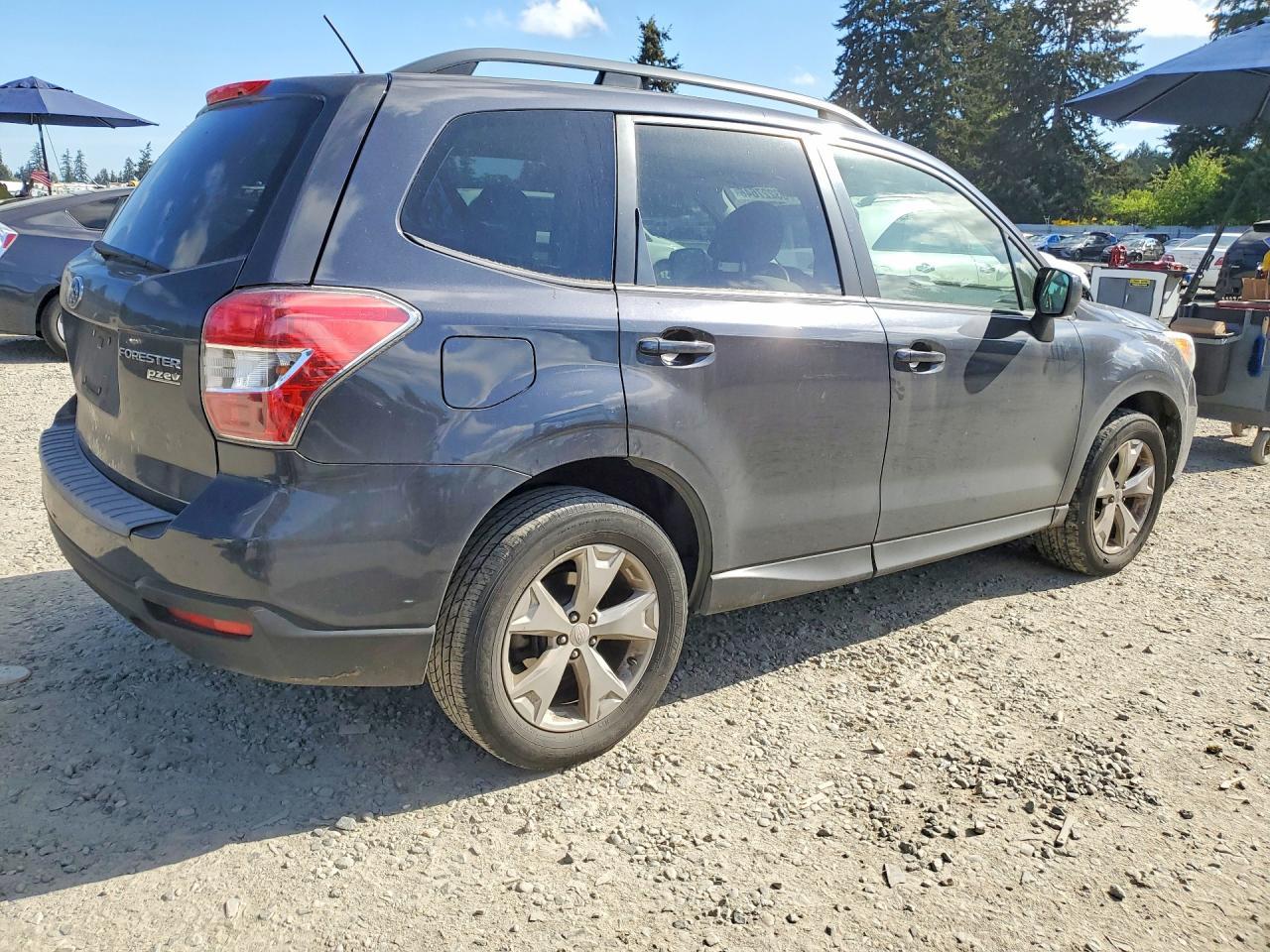 2015 Subaru Forester 2.5I Premium - Image 3