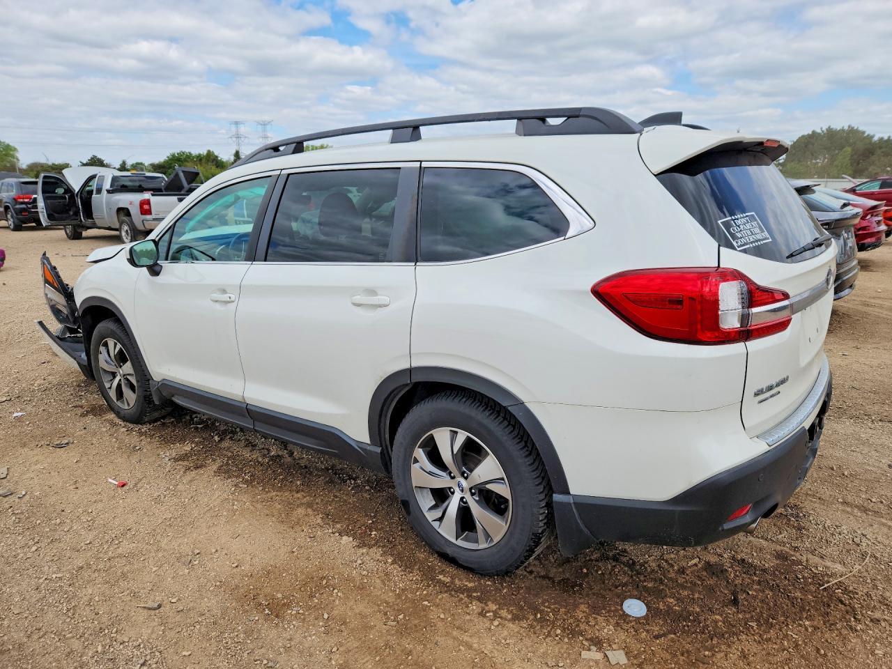 2020 Subaru Ascent Premium - Фото 2