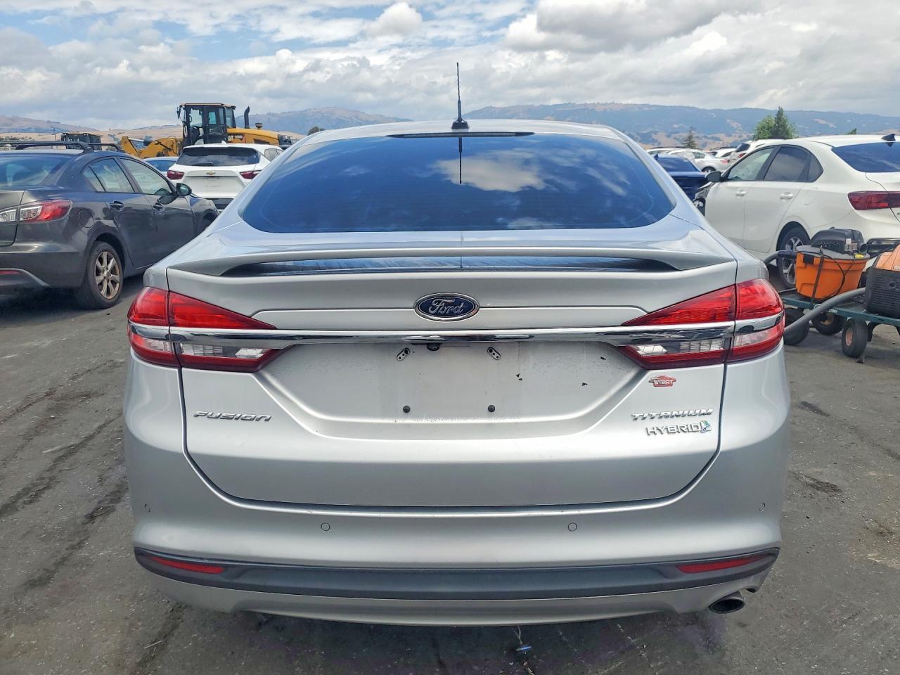 2017 Ford Fusion Titanium Hev - Фото 6