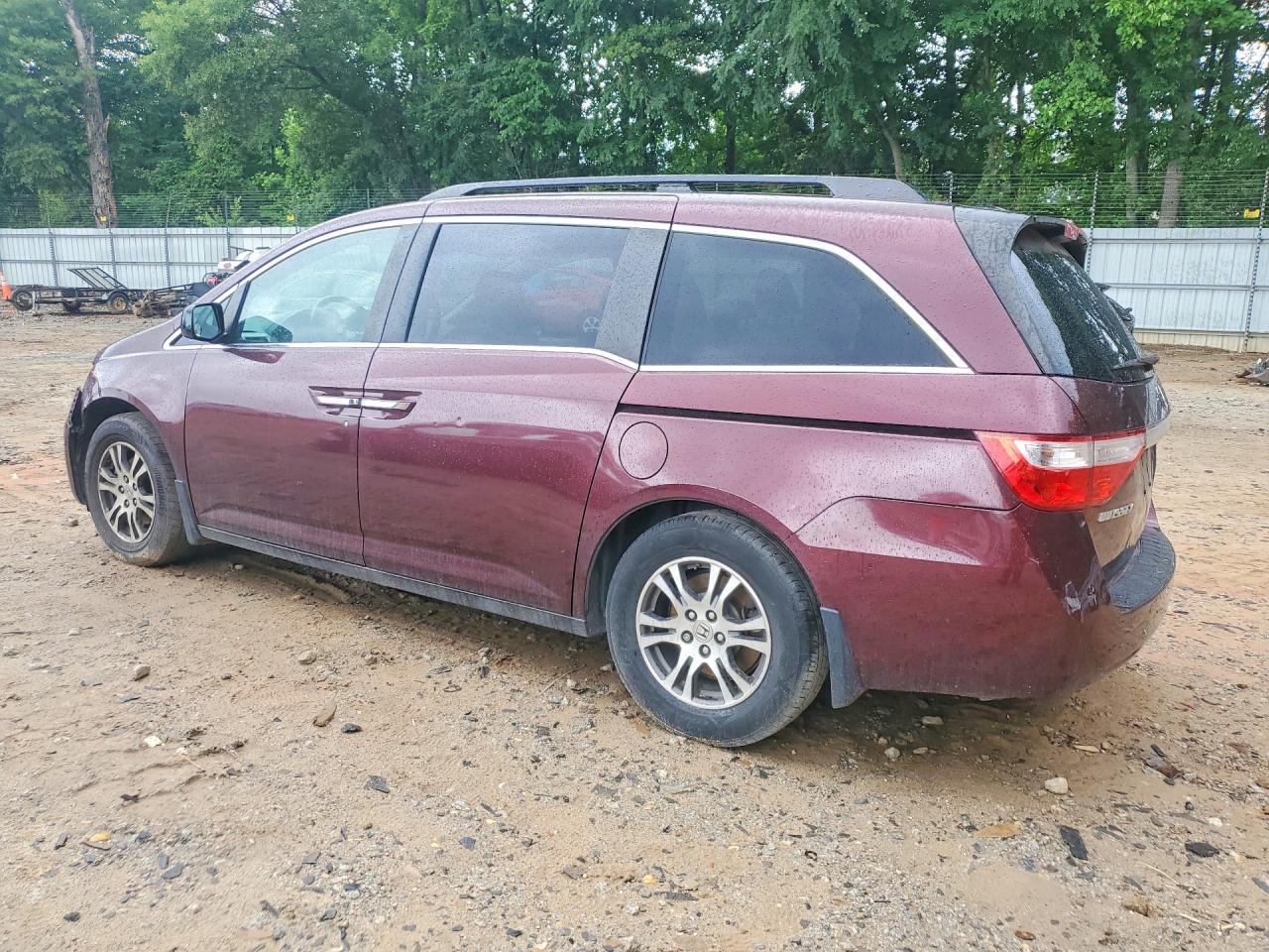 2011 Honda Odyssey Exl - Image 2