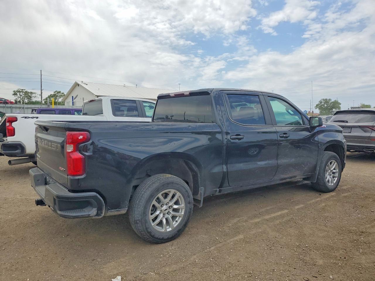 2021 Chevrolet Silverado K1500 Rst - Фото 3
