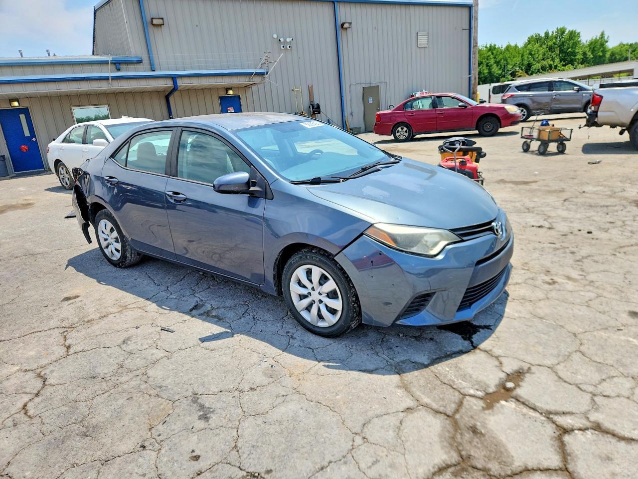 2014 Toyota Corolla Le - Image 4