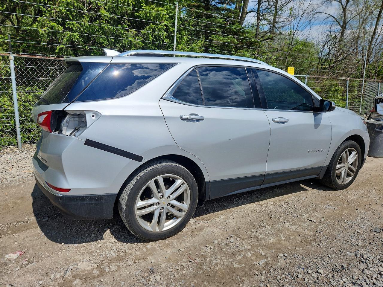 2018 Chevrolet Equinox Premier - Фото 3