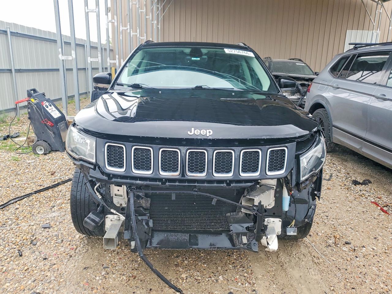 2018 Jeep Compass Limited - Image 5