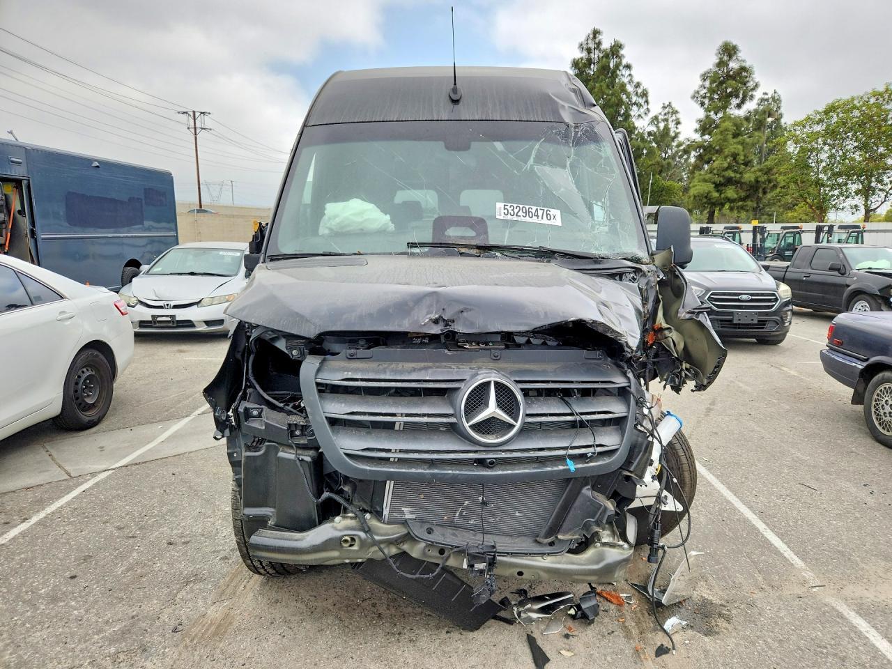2025 Mercedes-Benz Sprinter - Image 5