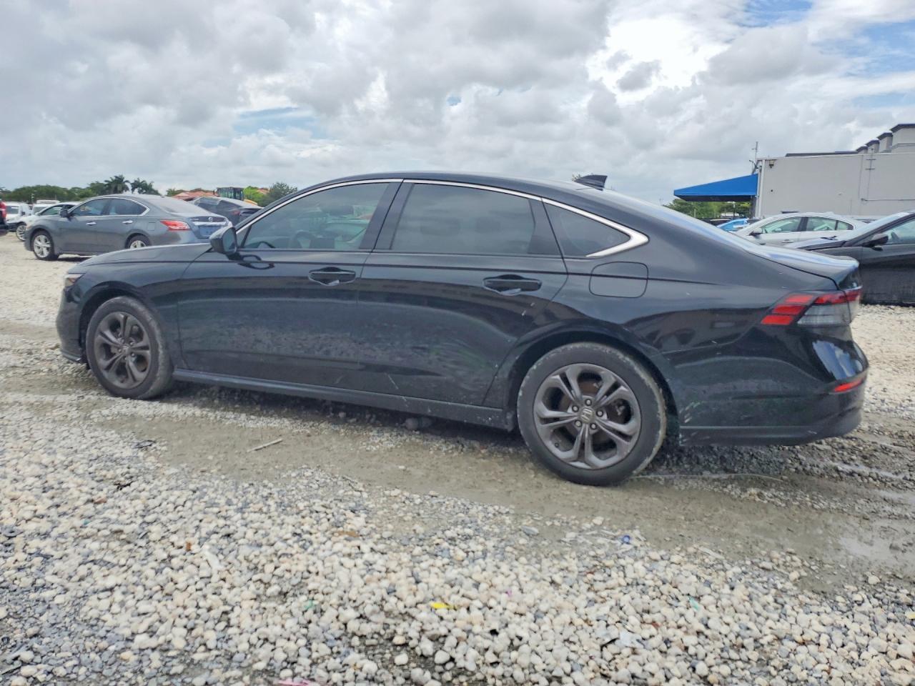2023 Honda Accord Ex - Фото 2