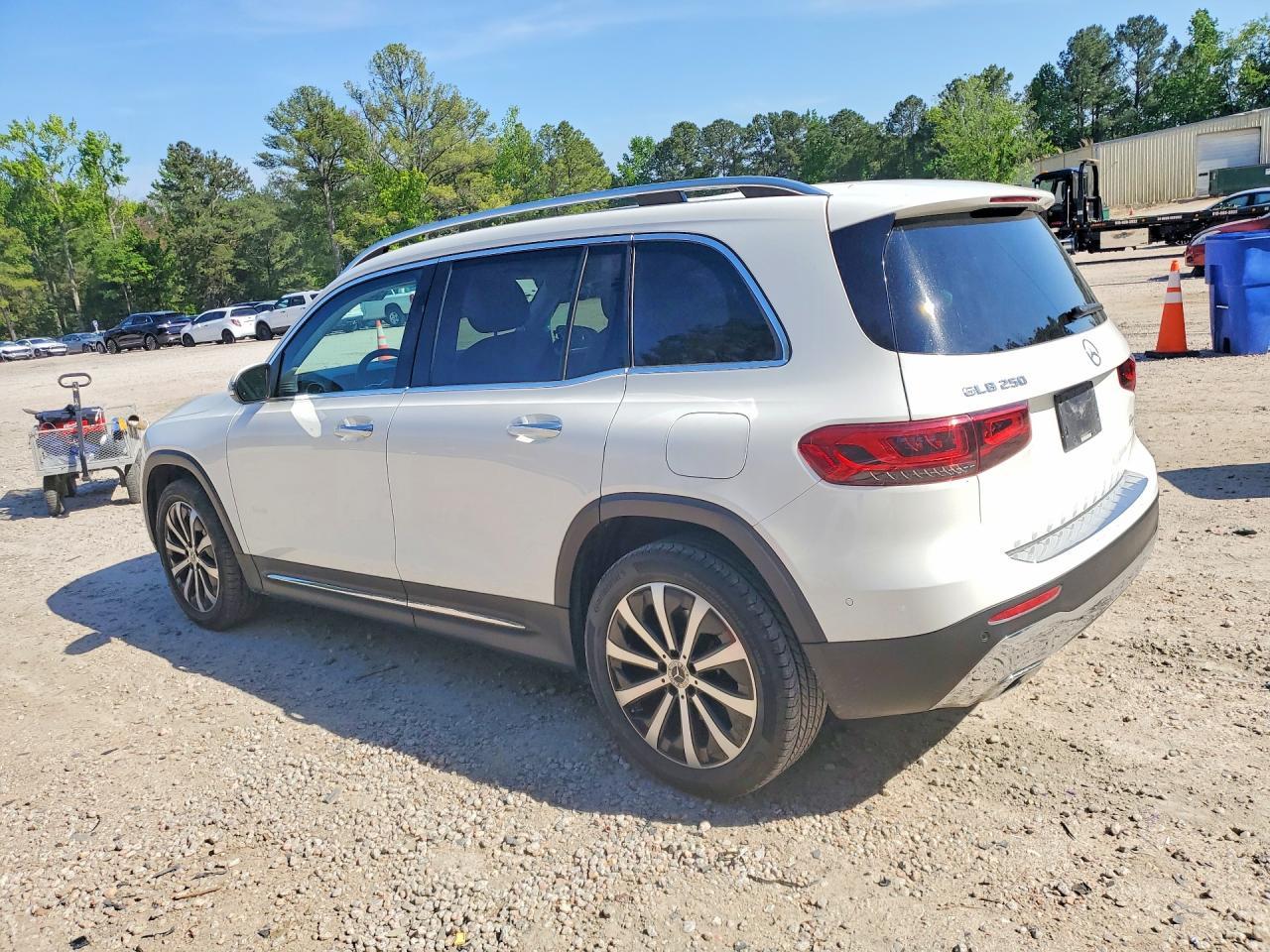 2021 Mercedes-Benz Glb 250 - Image 2