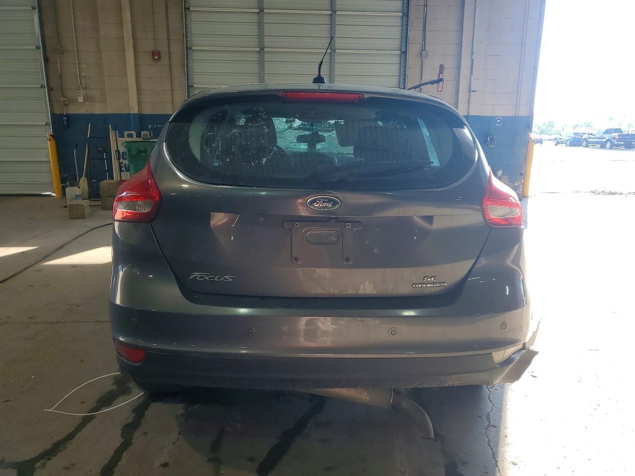 2015 Ford Focus Se - Image 6