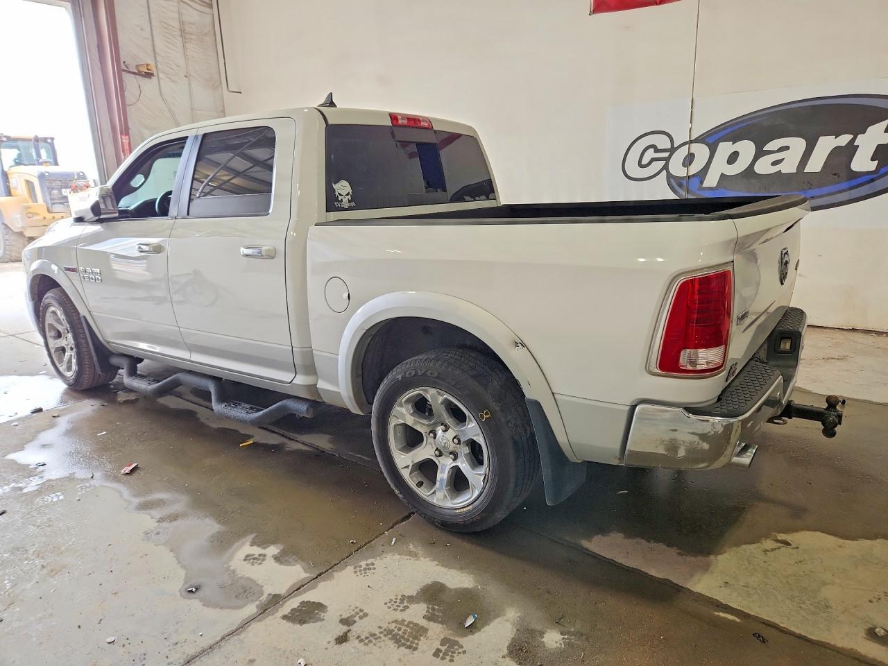 2015 Ram 1500 Laramie - Фото 2