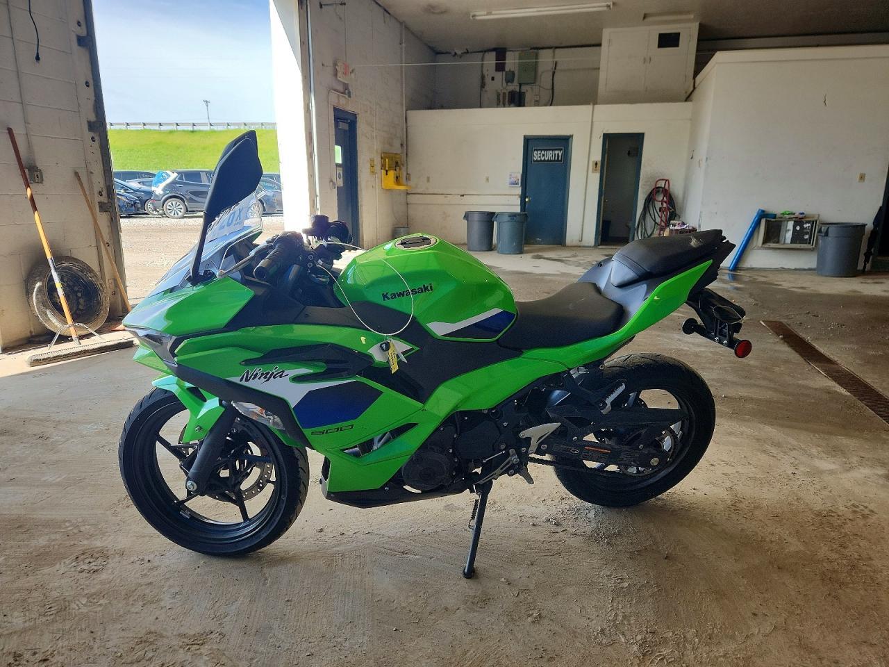 2026 Kawasaki Ex500 H - Фото 3