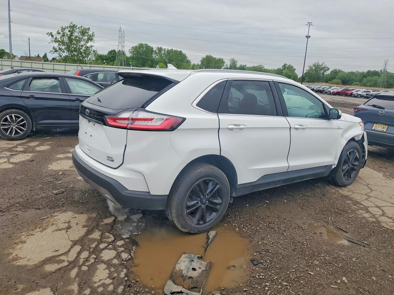 2020 Ford Edge Sel - Фото 3
