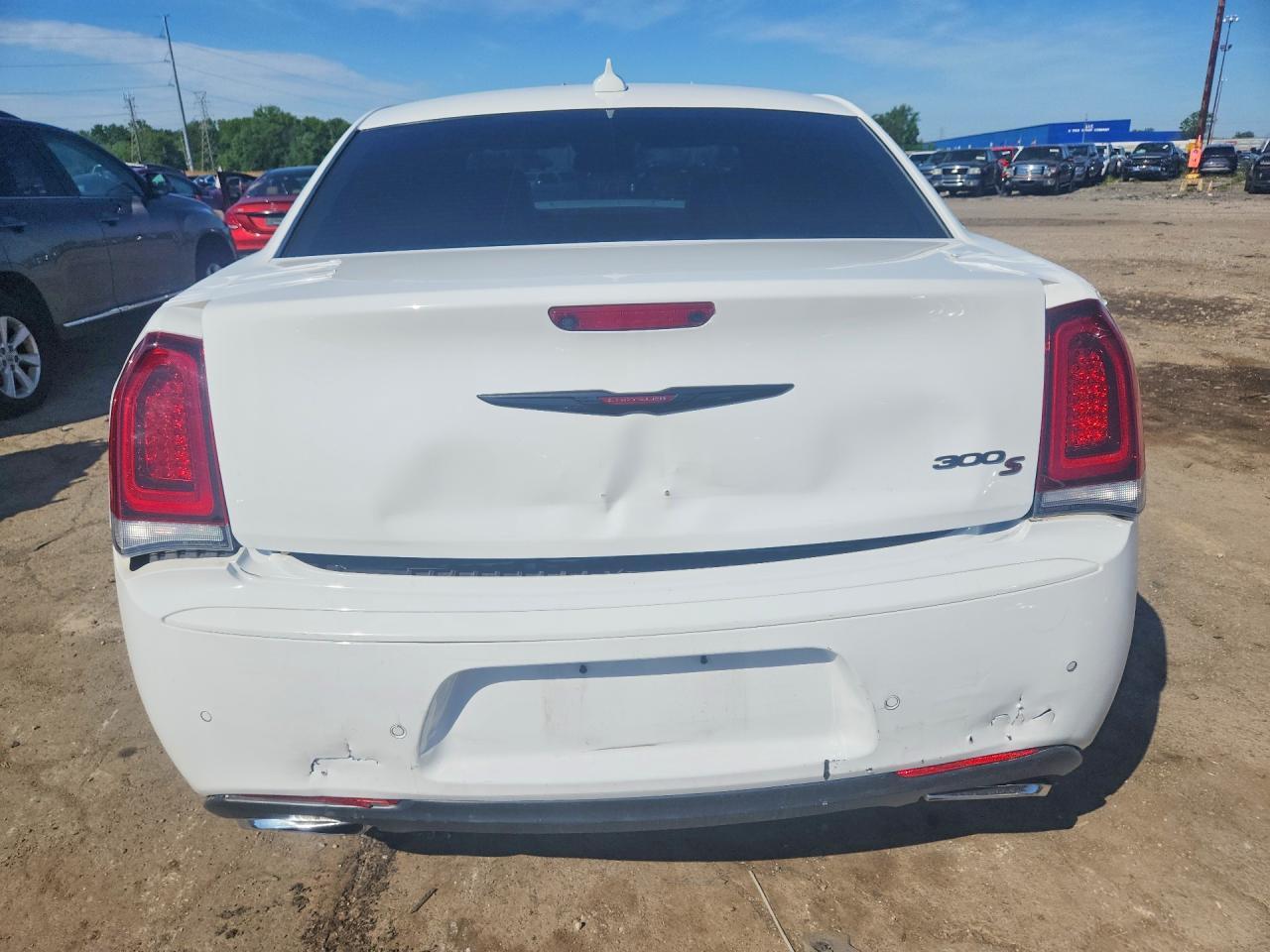 2021 Chrysler 300 S - Image 6