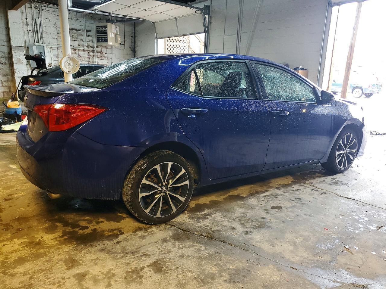 2017 Toyota Corolla Se - Фото 3