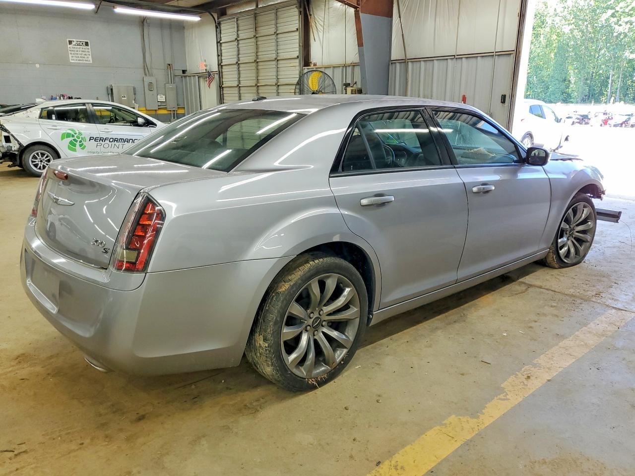 2014 Chrysler 300 S - Image 3