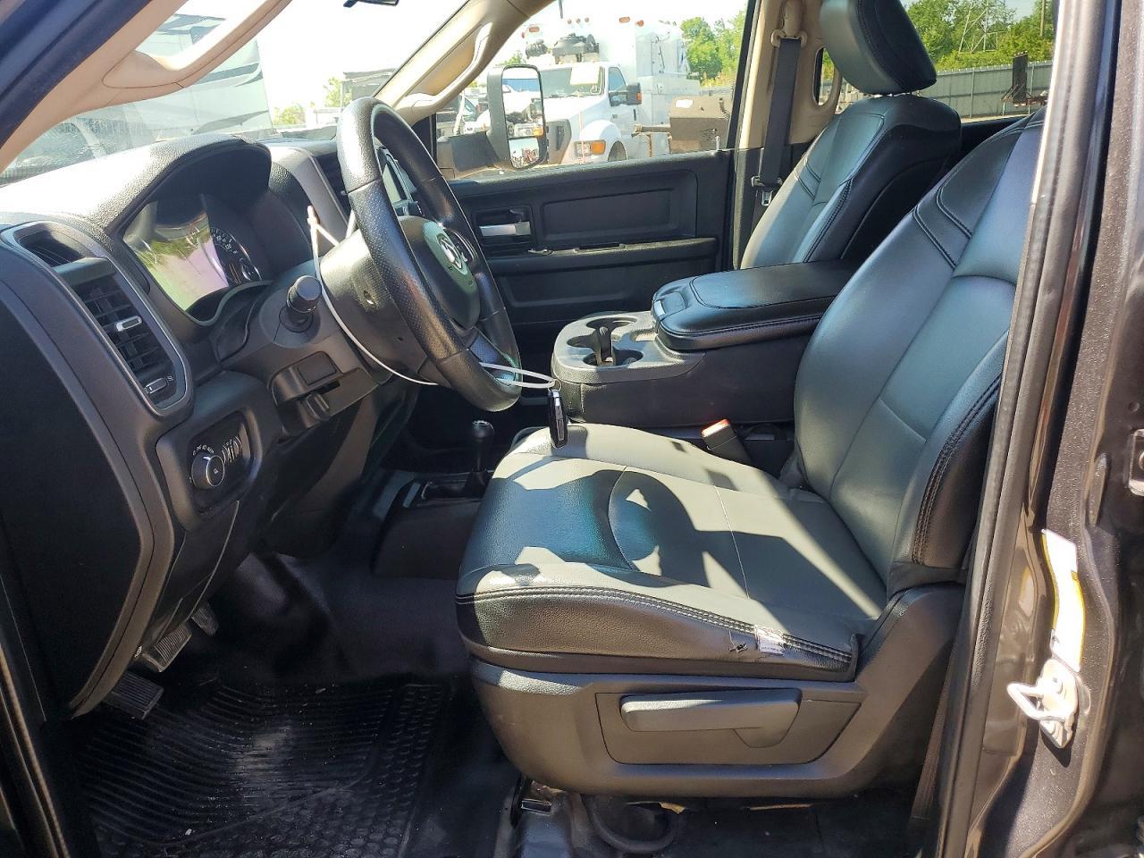 2019 Ram 3500 Tradesman - Image 7