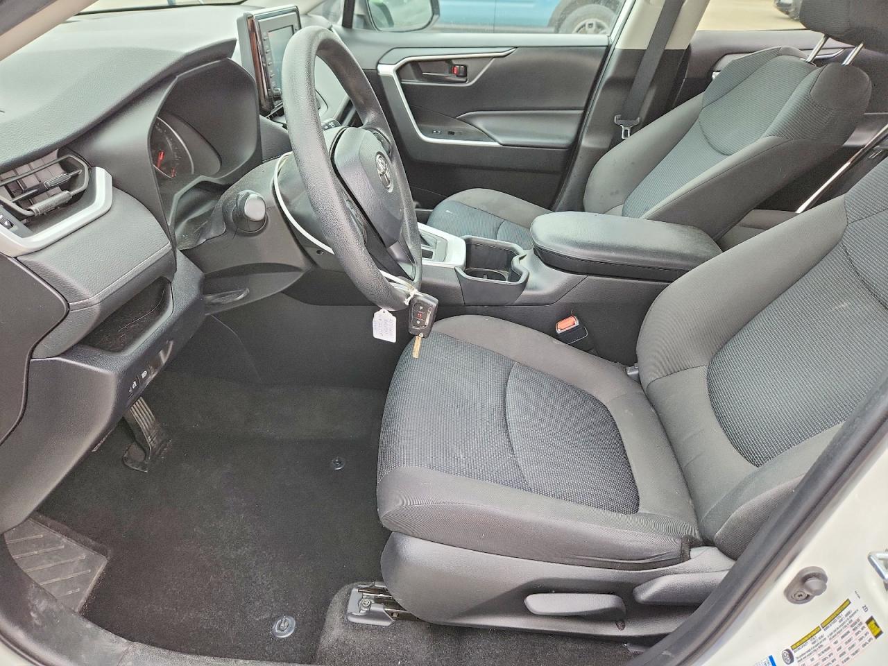 2022 Toyota Rav4 Le - Фото 7