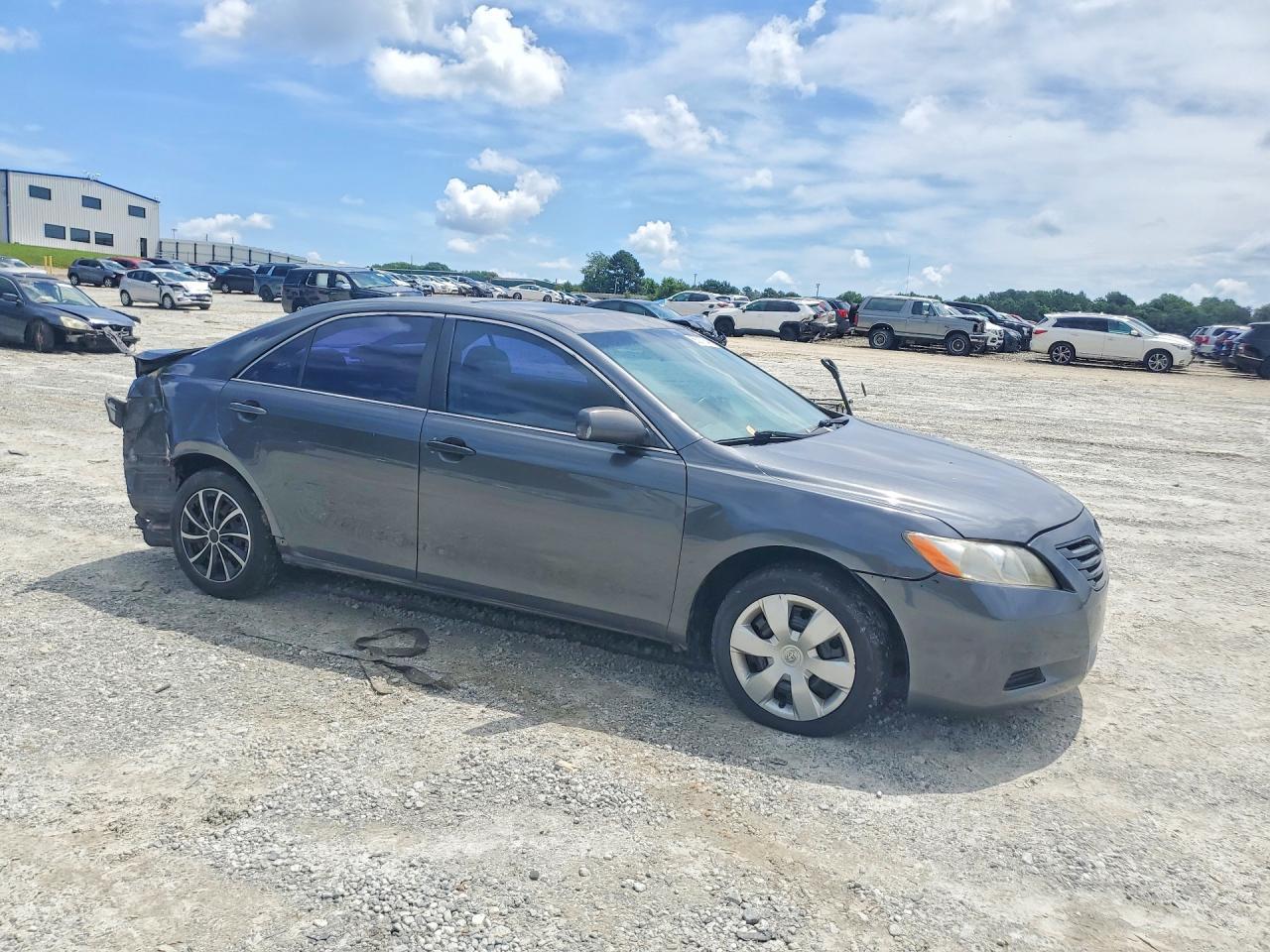 2007 Toyota Camry Le - Image 4
