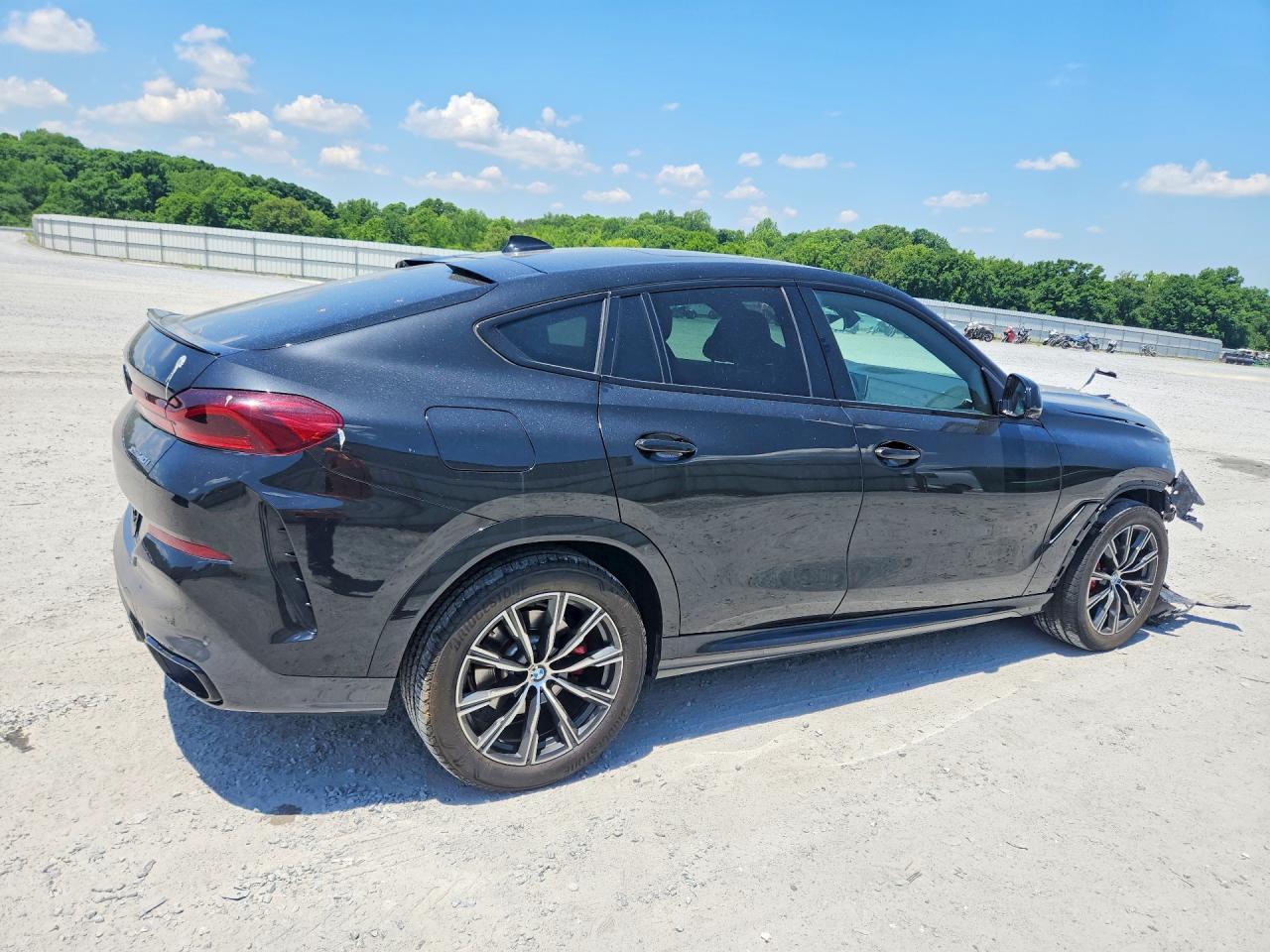 2022 BMW X6 xDrive40I - Фото 3