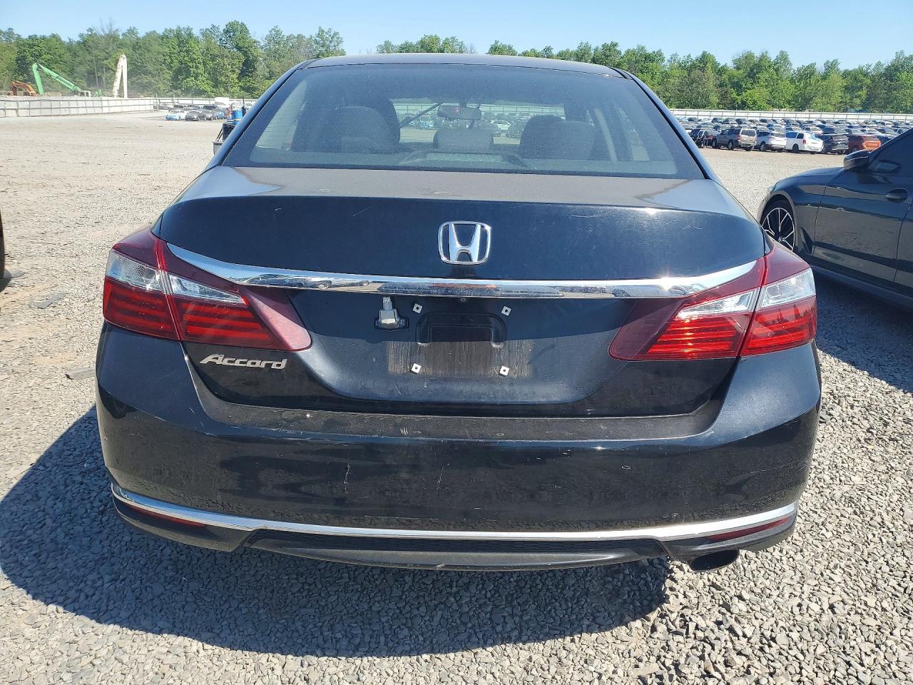 2017 Honda Accord Lx - Image 6