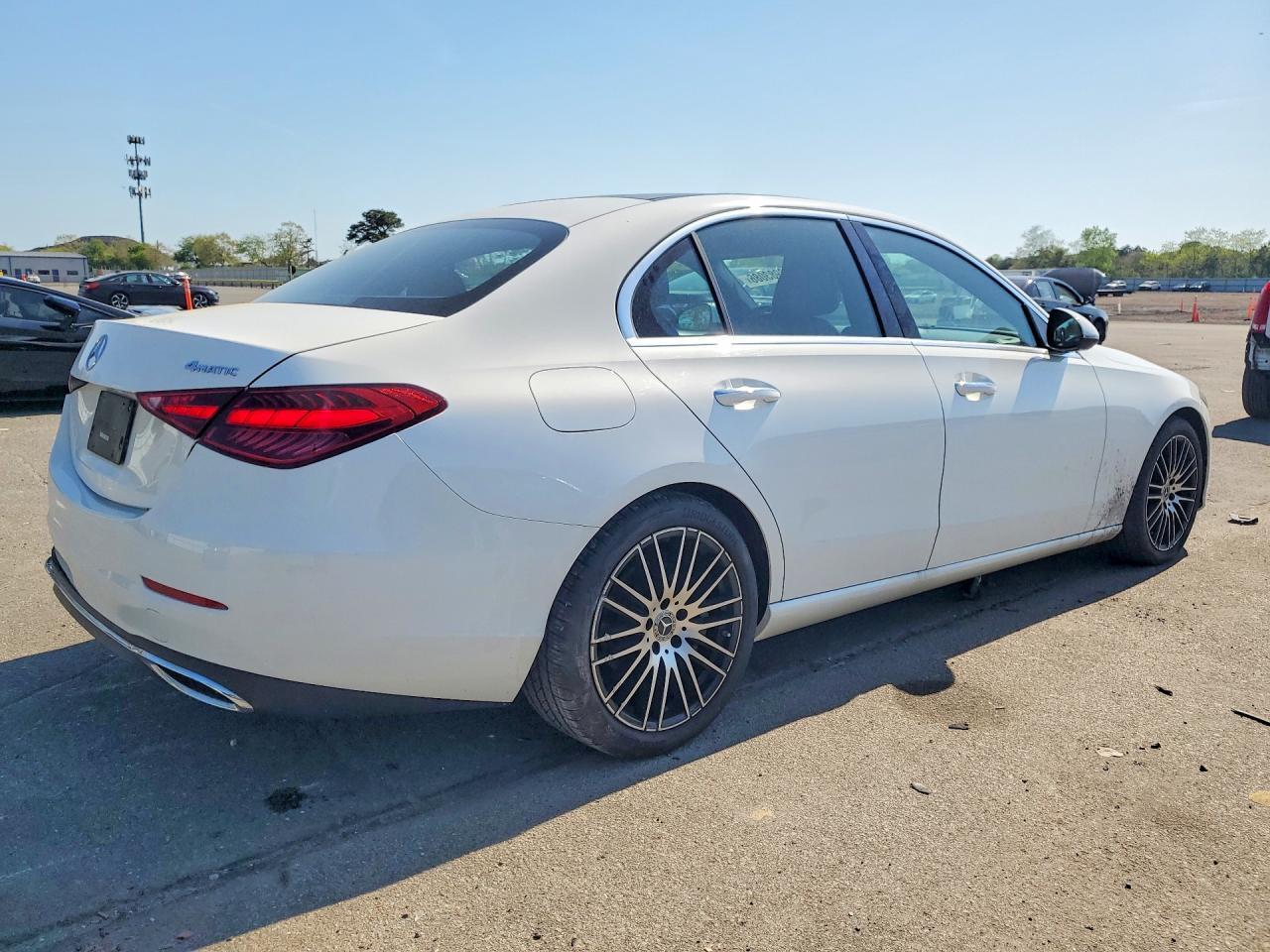 2023 Mercedes-Benz C 300 4Matic - Фото 3