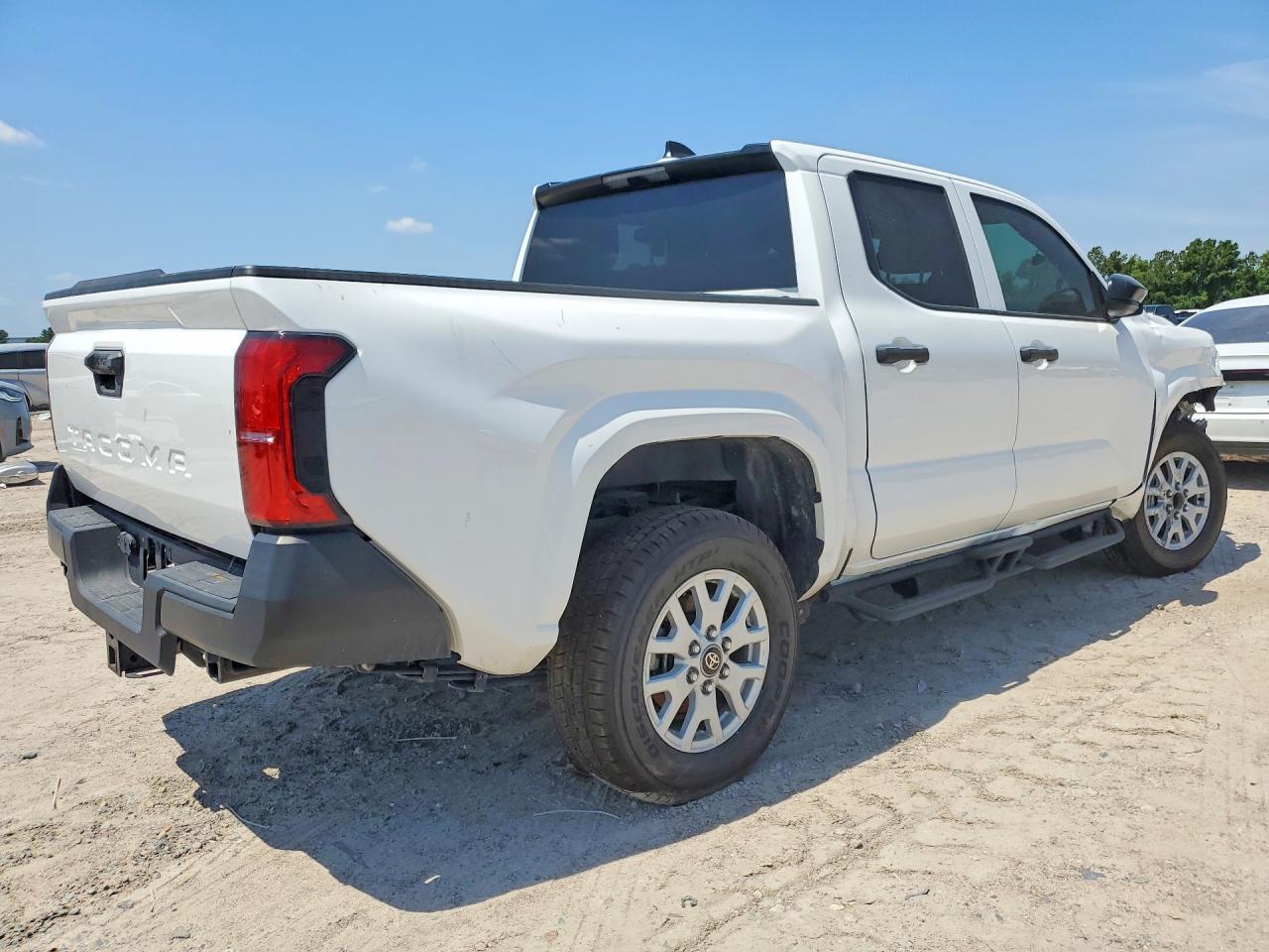 2025 Toyota Tacoma Sr - Фото 3
