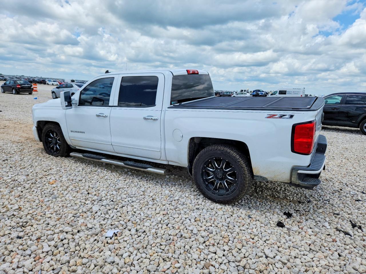 2017 Chevrolet Silverado K1500 Lt - Фото 2