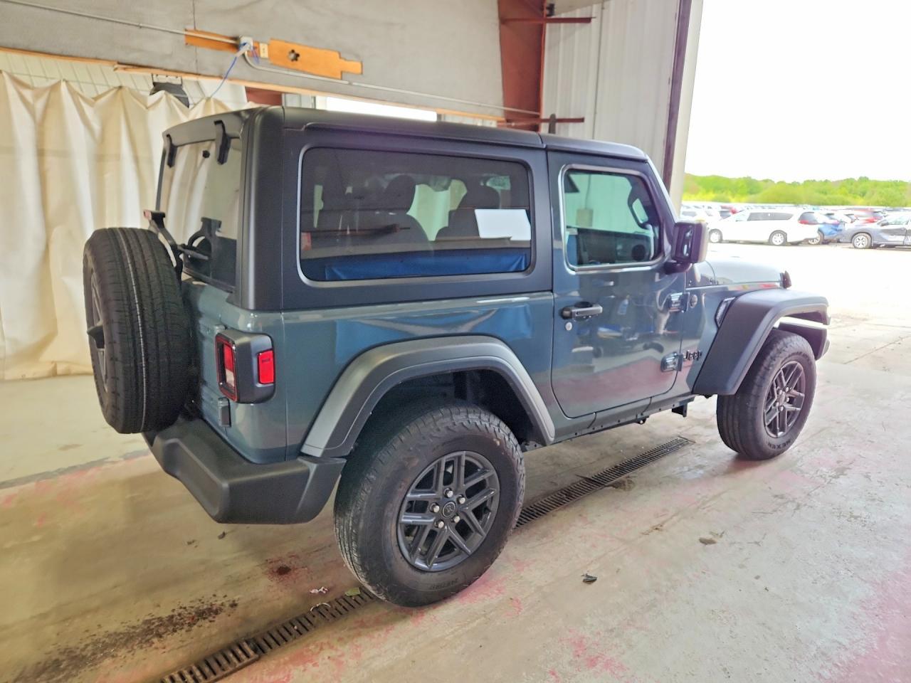 2025 Jeep Wrangler Sport - Image 3