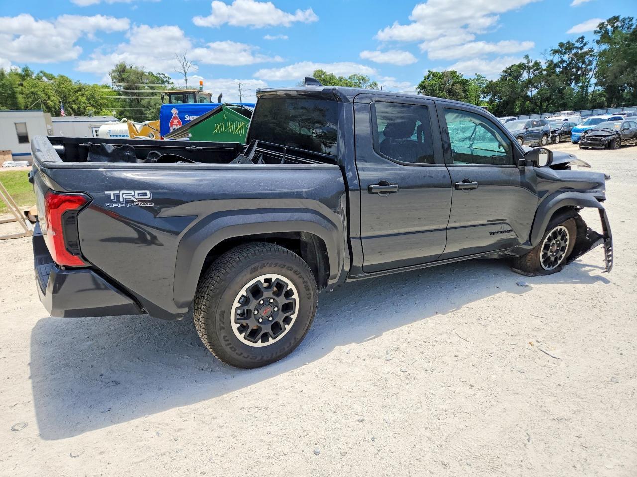 2025 Toyota Tacoma Trd Off-Road - Image 3