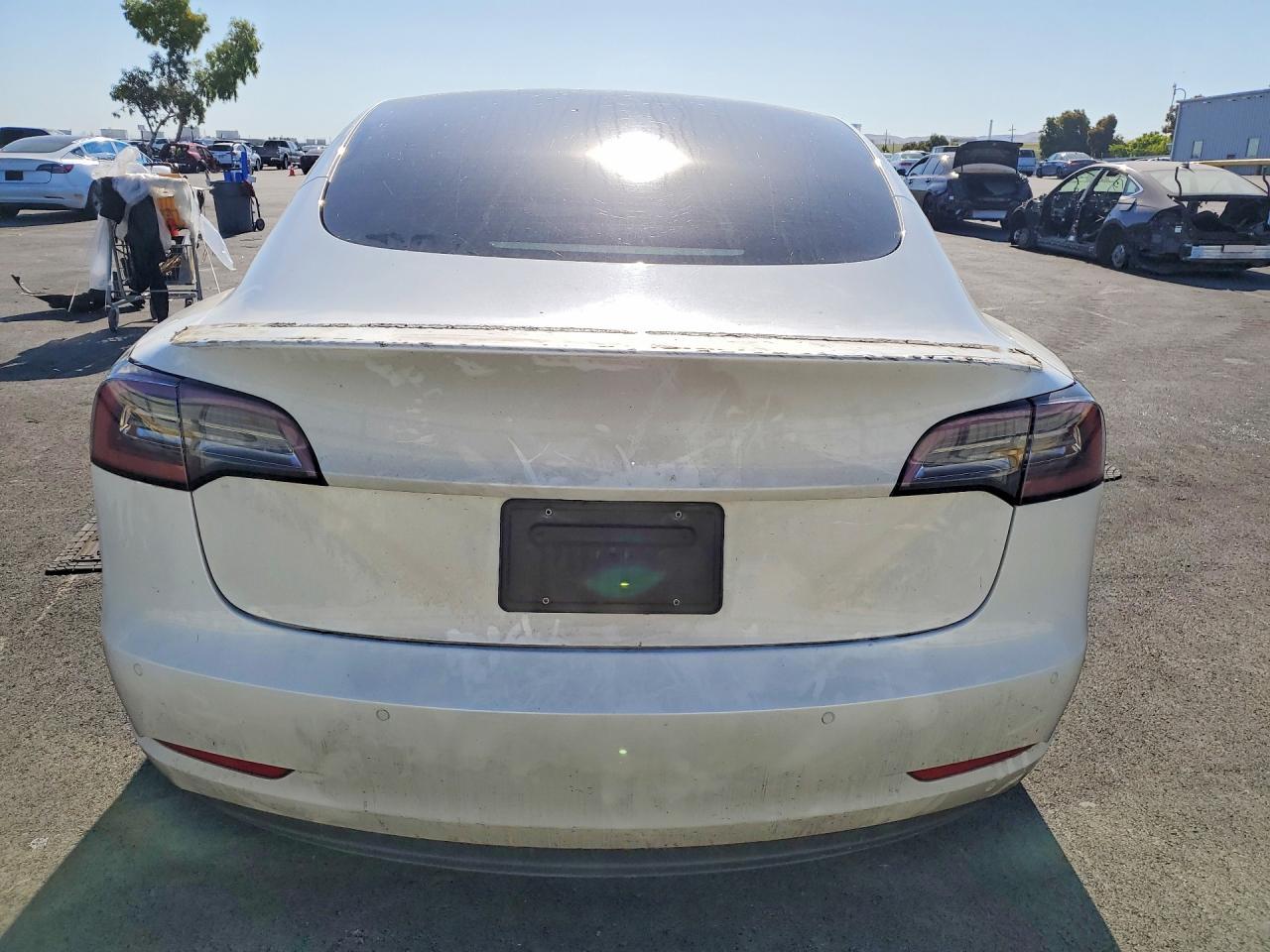 2021 Tesla Model 3 - Image 6