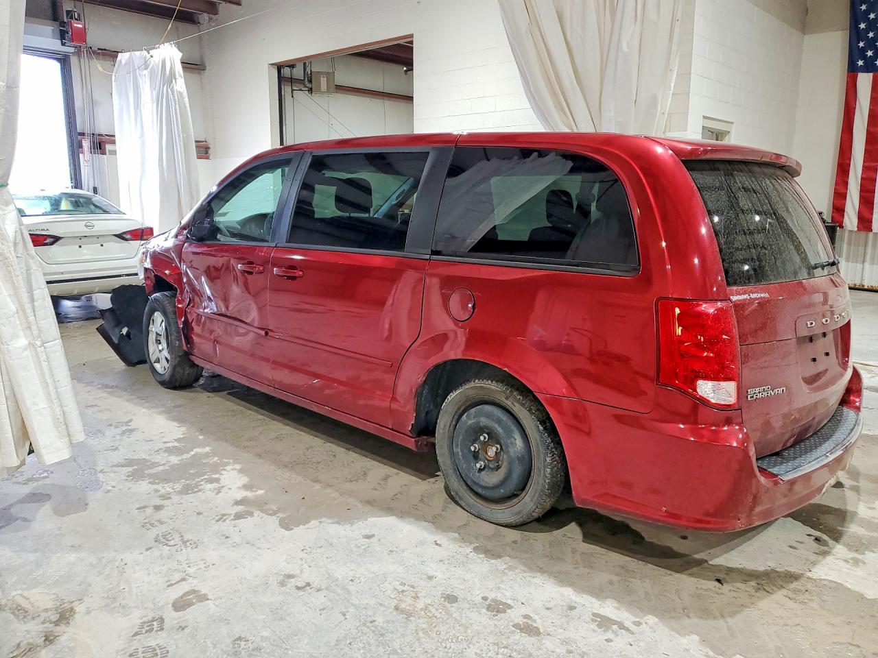 2011 Dodge Grand Caravan Express - Image 2
