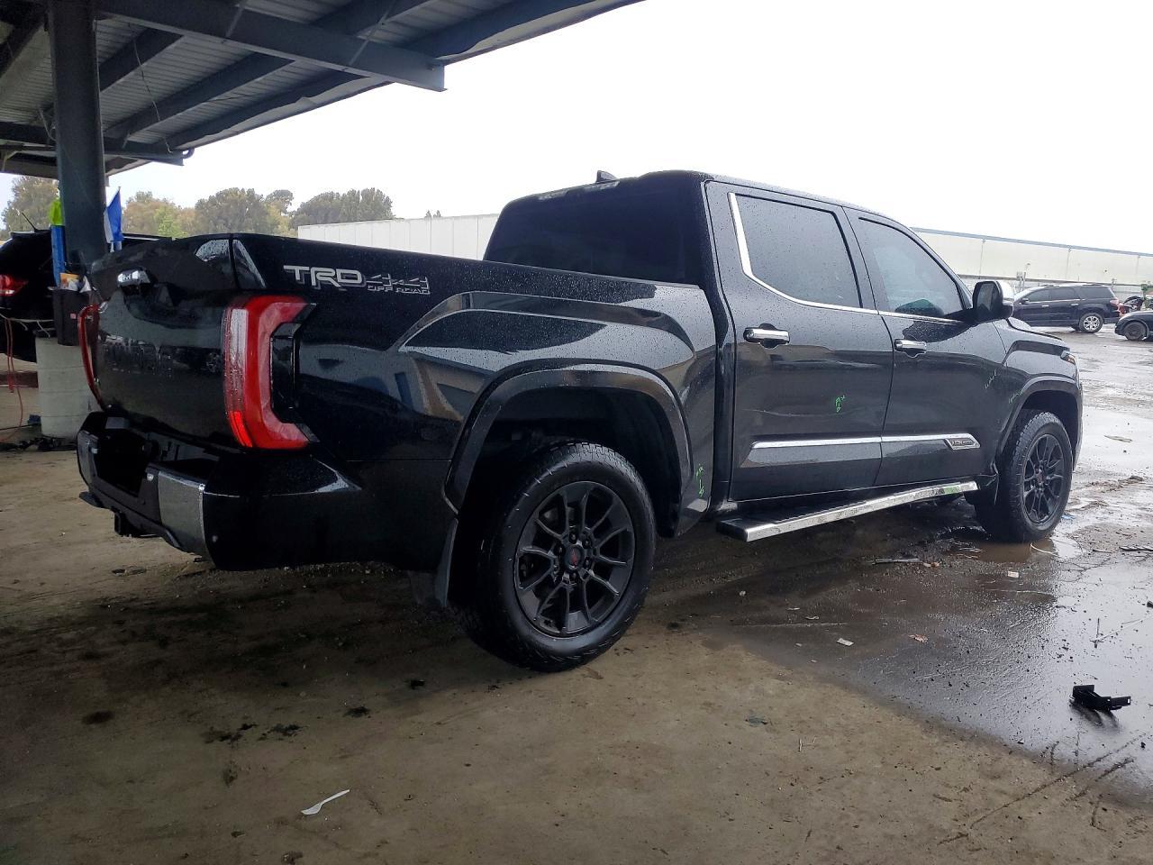 2022 Toyota Tundra 1794 Edition - Image 3
