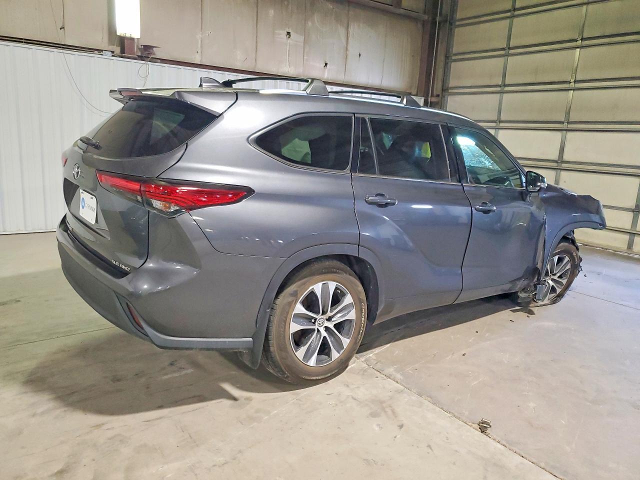2021 Toyota Highlander Xle - Фото 3