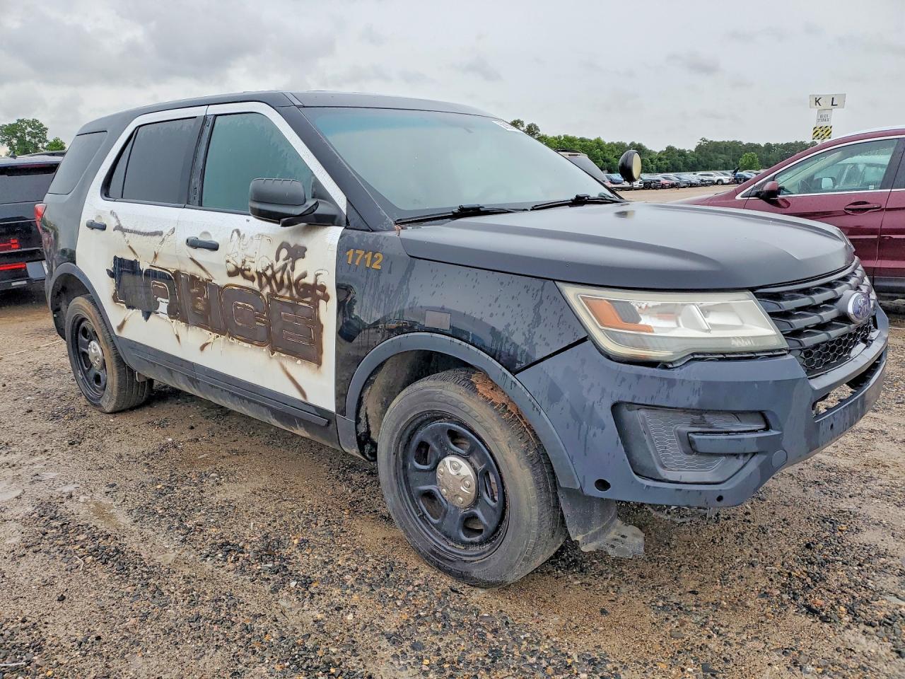 2017 Ford Explorer Police Interceptor - Image 4