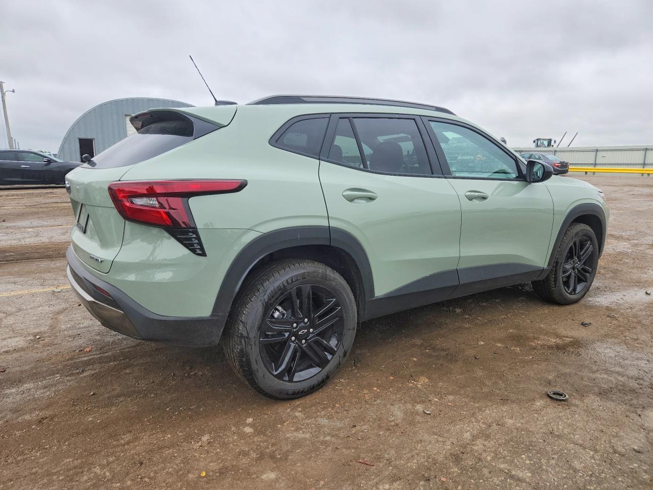 2025 Chevrolet Trax Activ - Image 3
