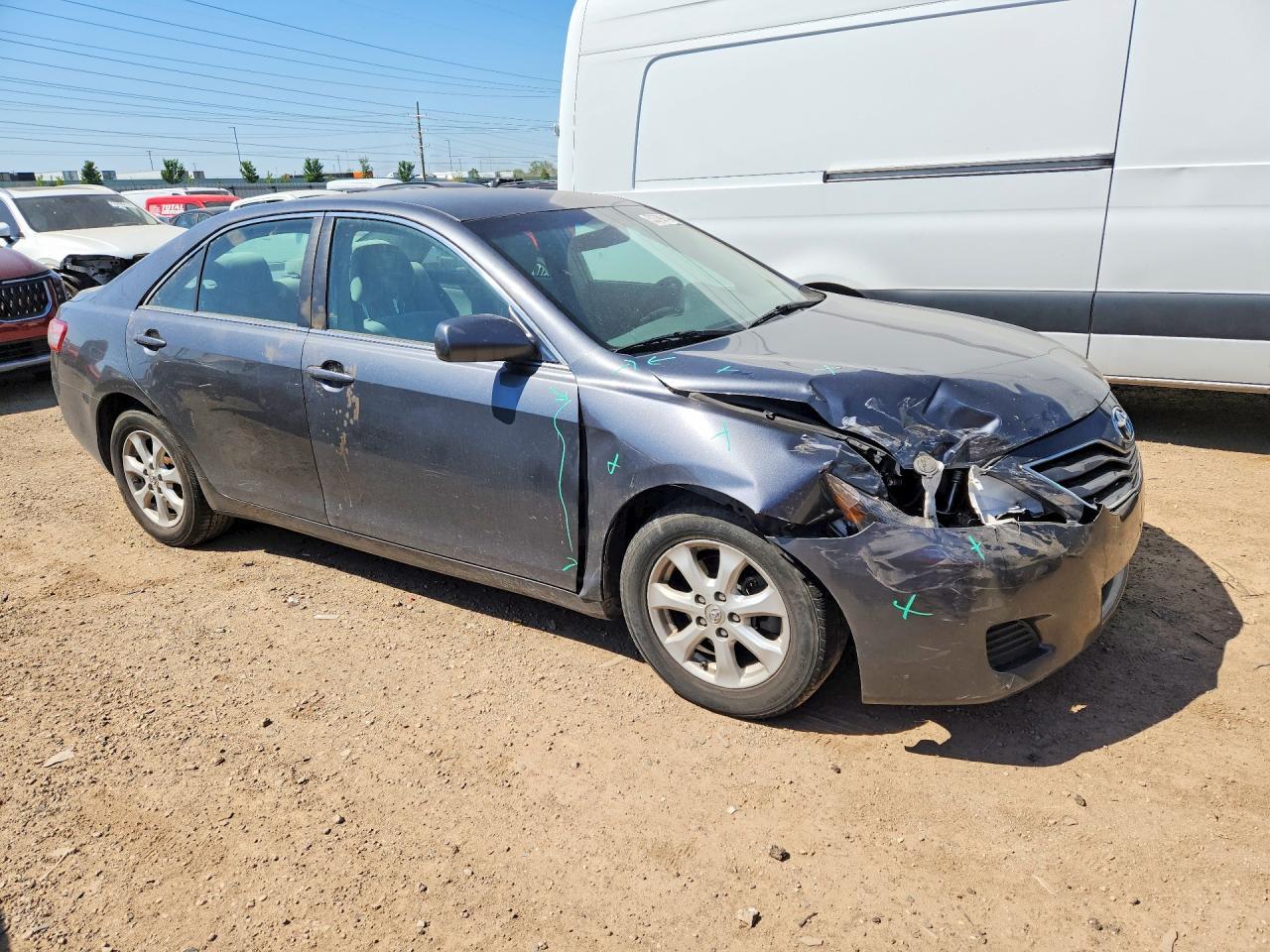 2011 Toyota Camry Le - Image 4