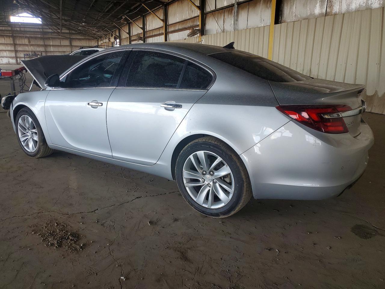 2014 Buick Regal Premium - Image 2