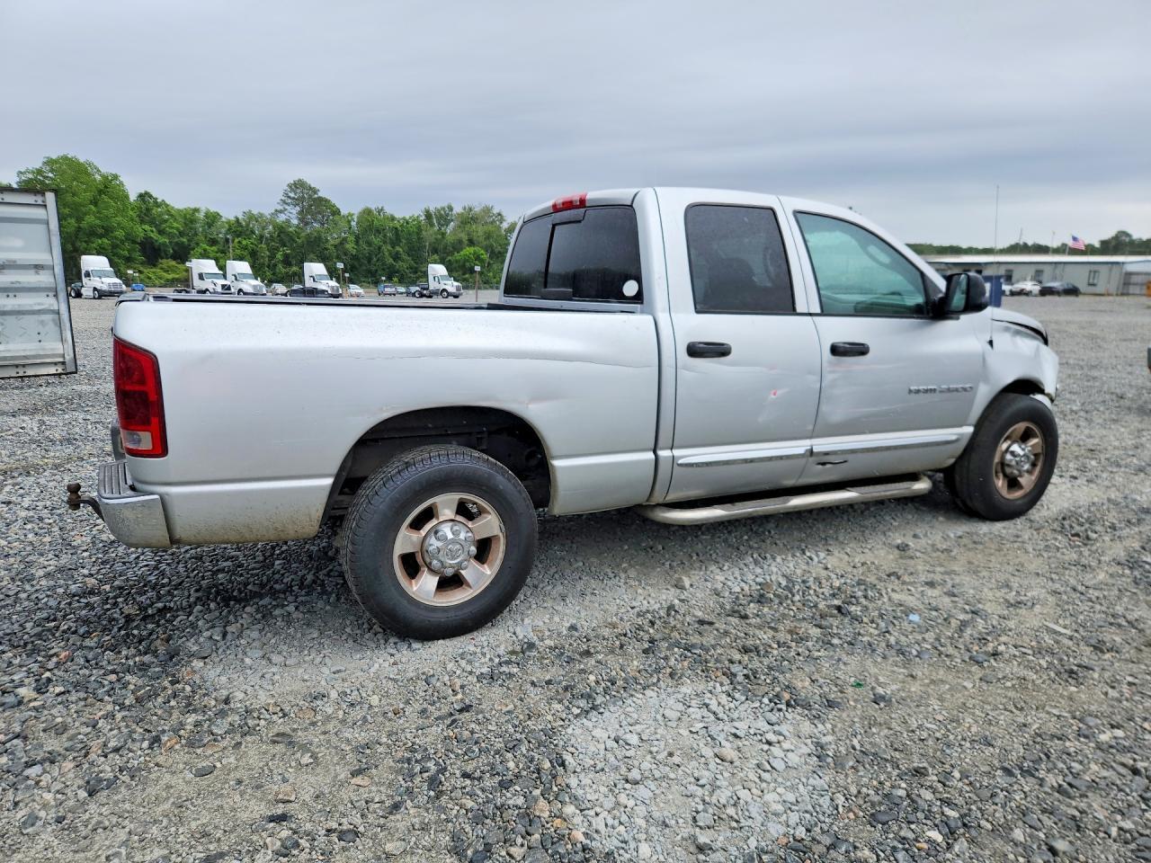 2005 Dodge Ram 2500 St - Фото 3