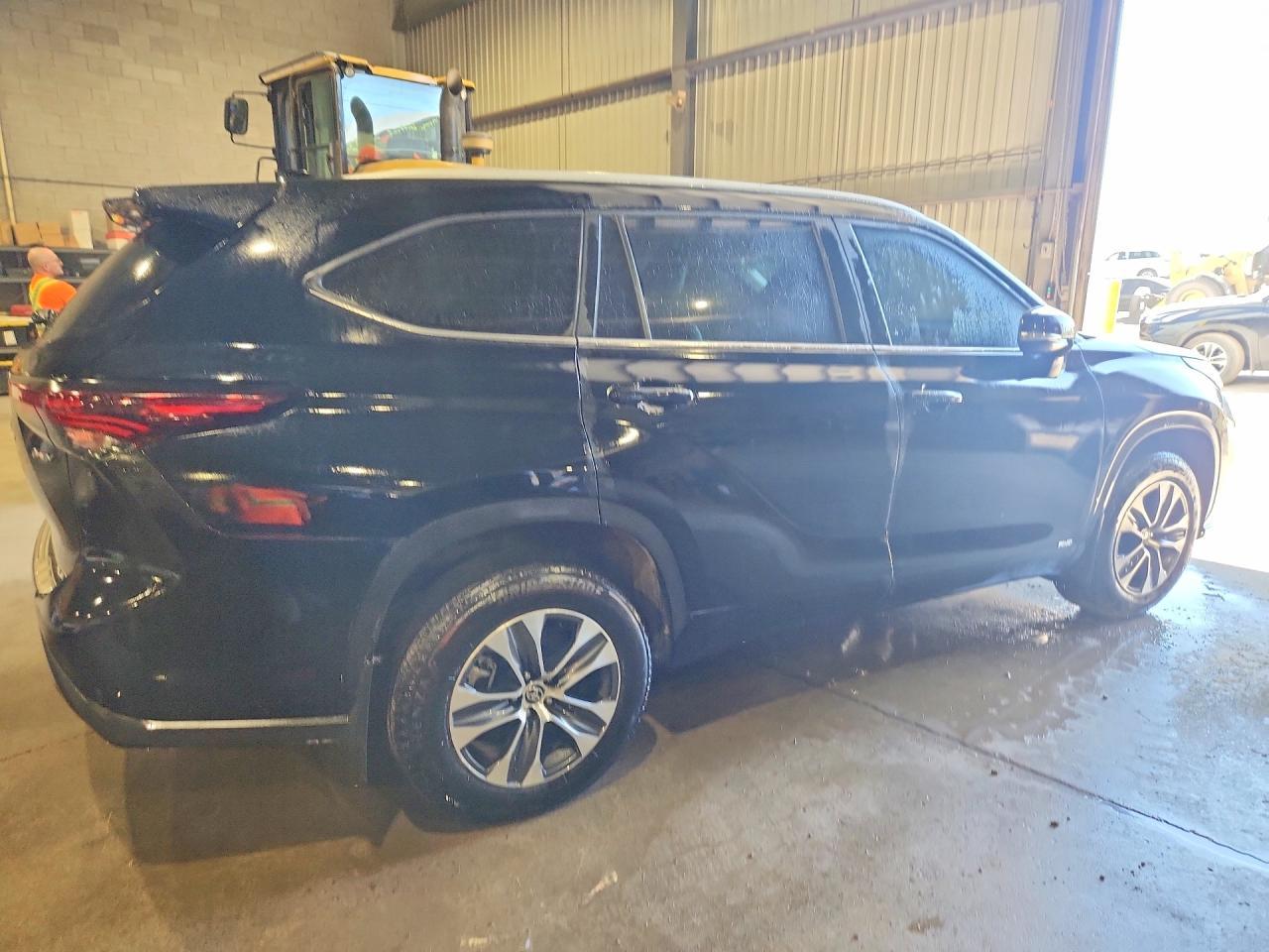 2025 Toyota Highlander Hybrid Xle - Фото 3