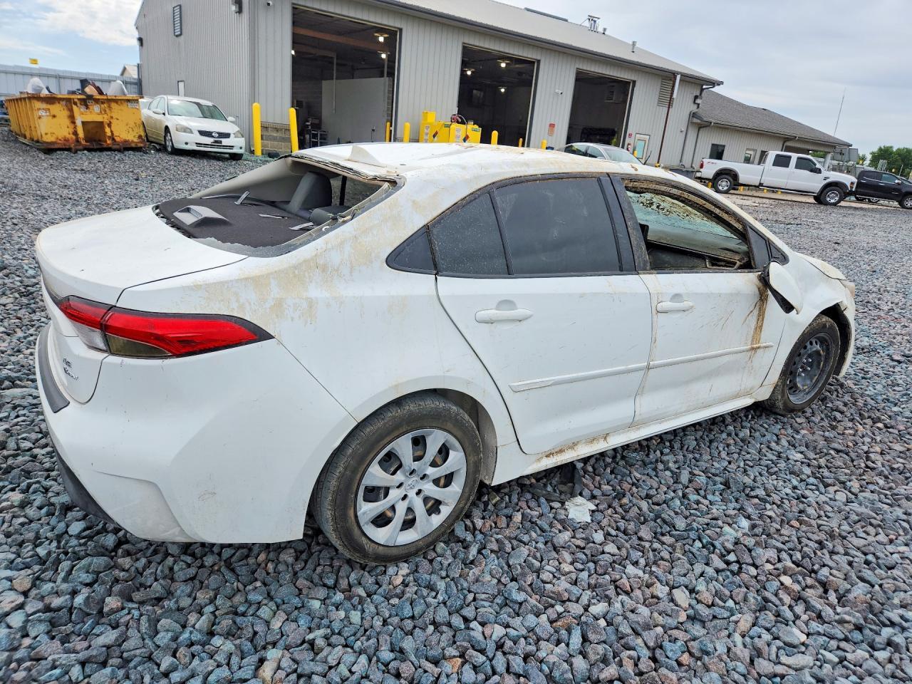 2025 Toyota Corolla Hybrid Le - Image 3