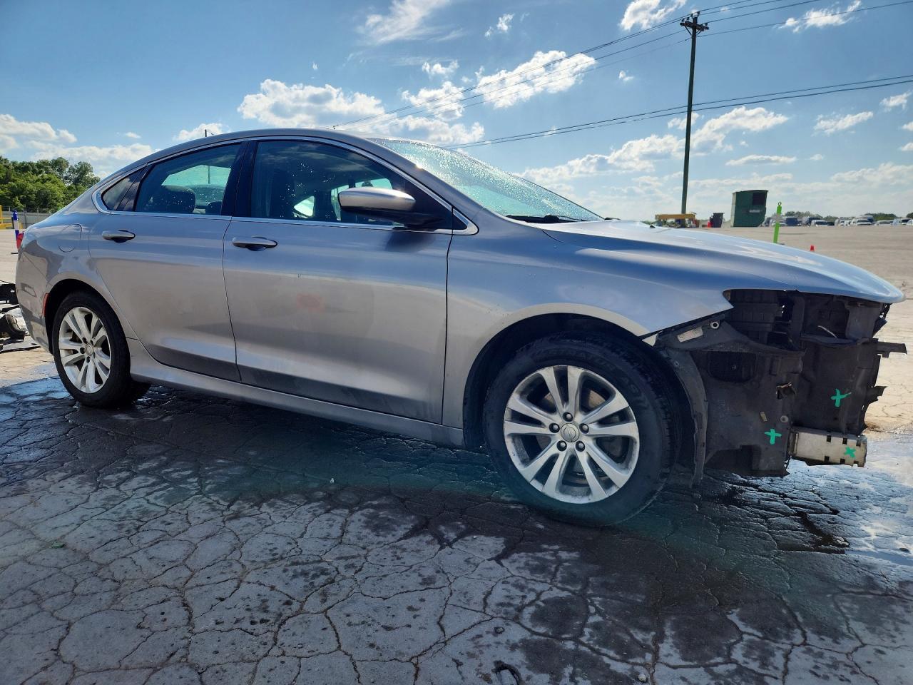 2016 Chrysler 200 Limited - Фото 4