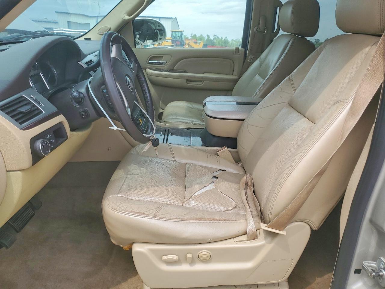 2009 Cadillac Escalade Luxury - Фото 7