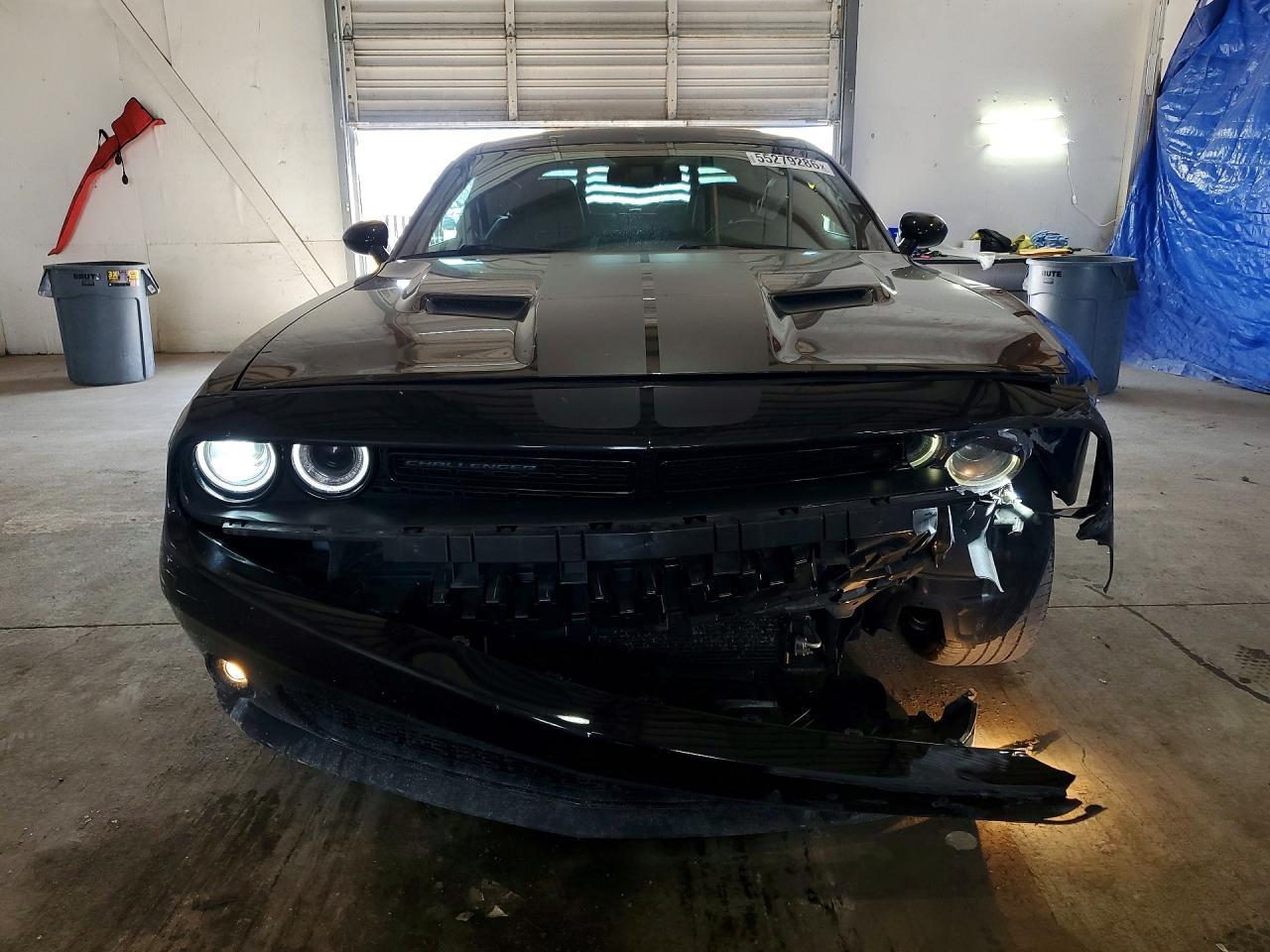 2016 Dodge Challenger Sxt - Image 5