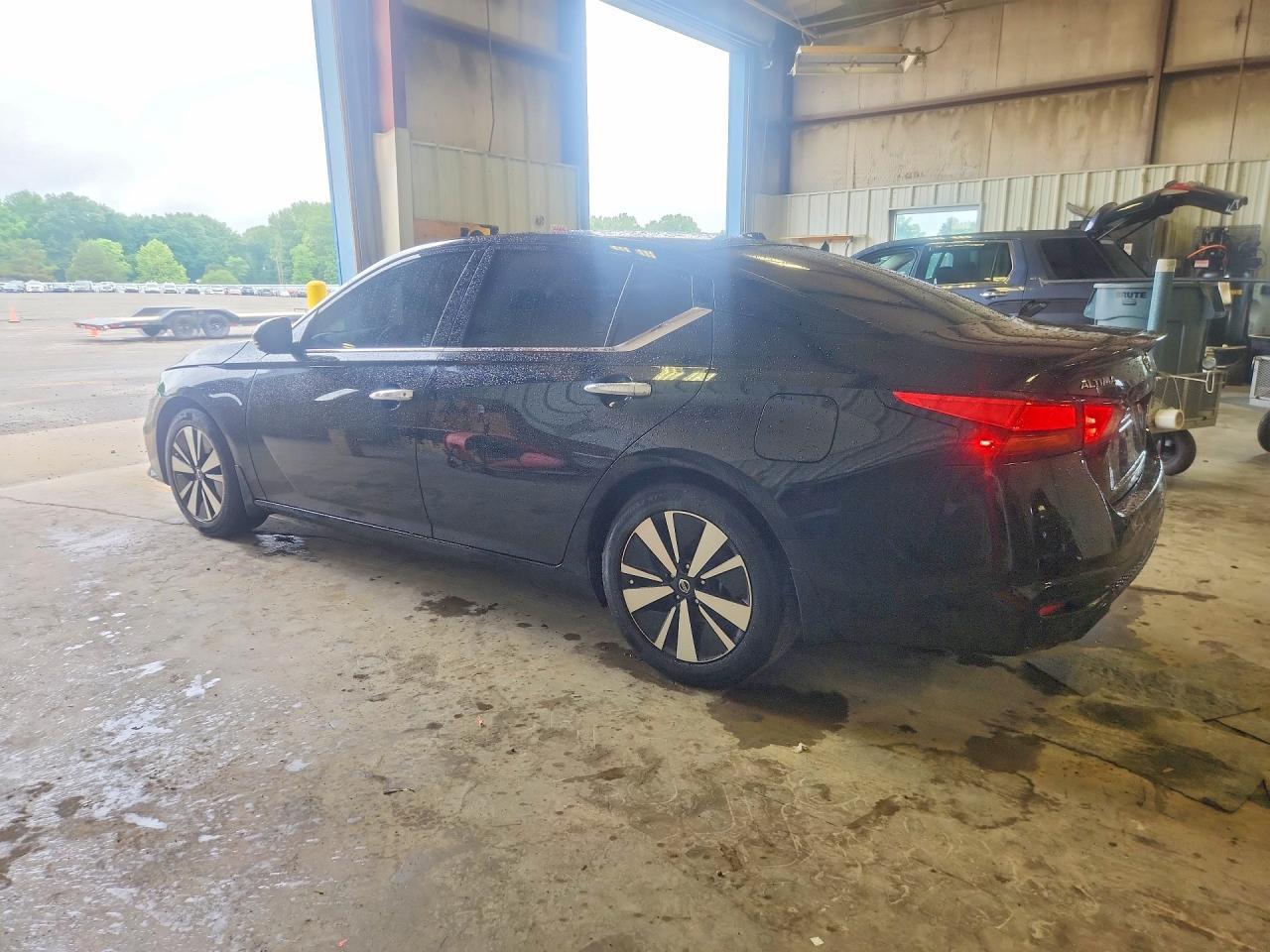 2019 Nissan Altima Sv - Фото 2