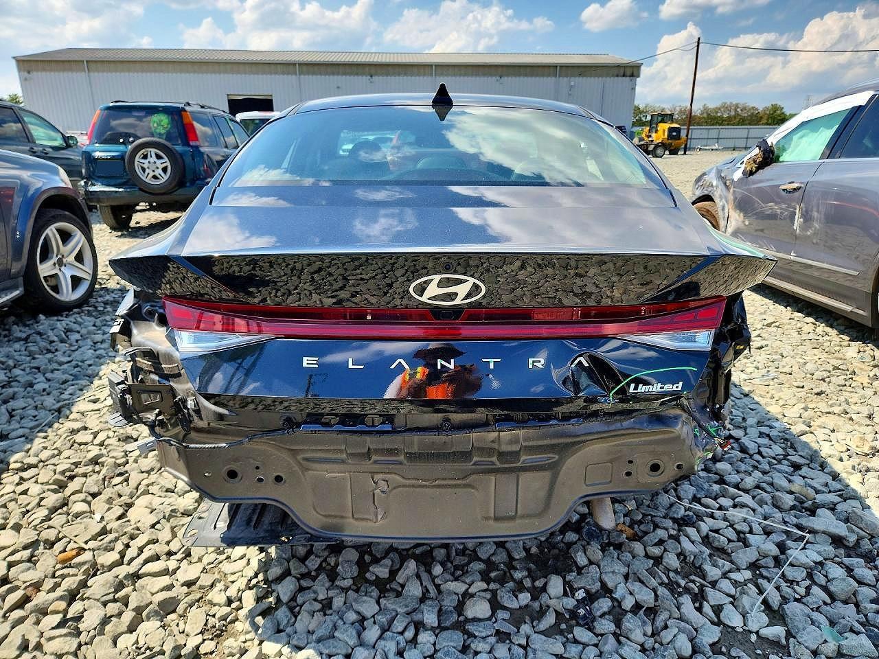 2024 Hyundai Elantra Limited - Image 6