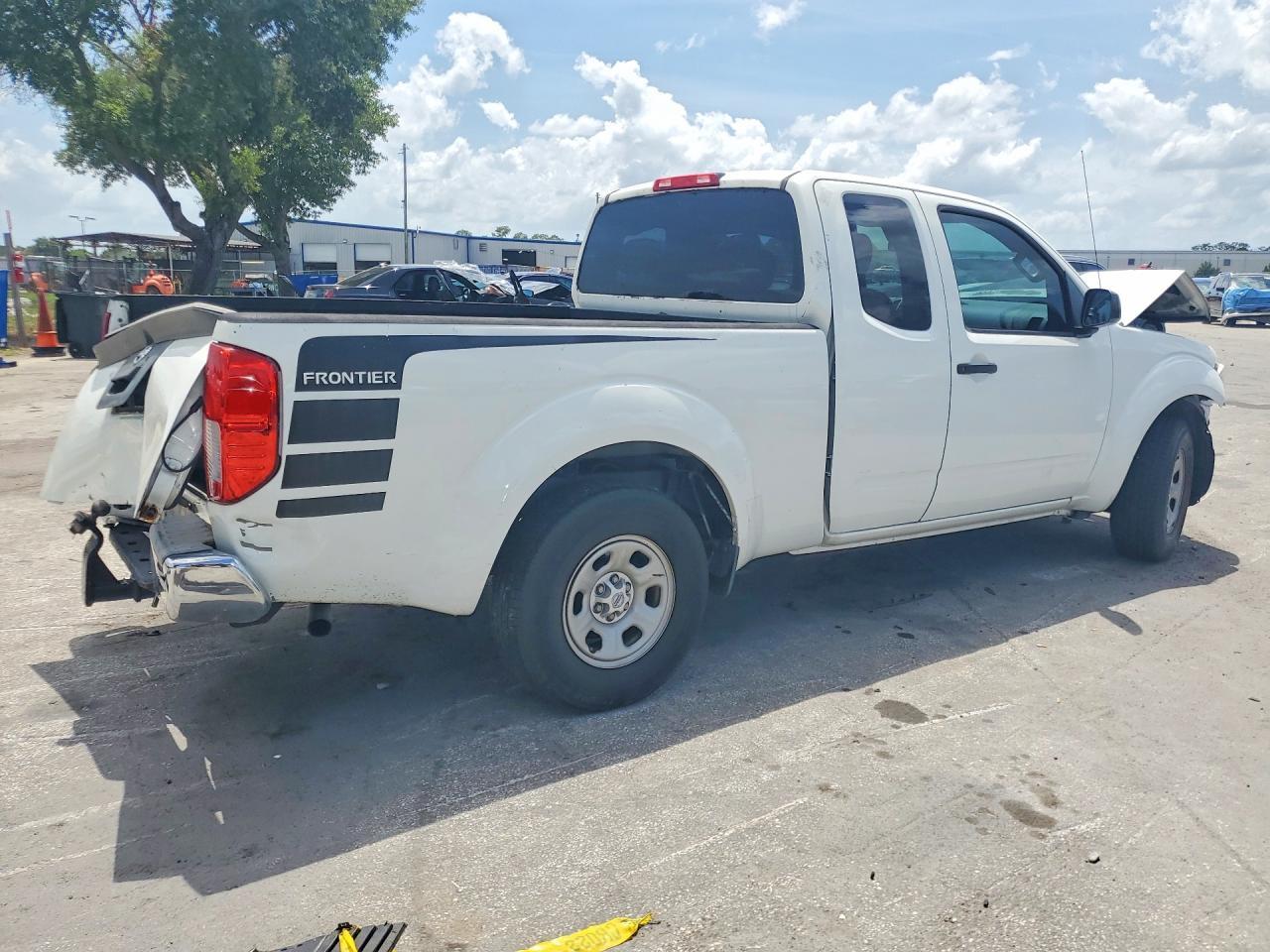 2016 Nissan Frontier S - Фото 3