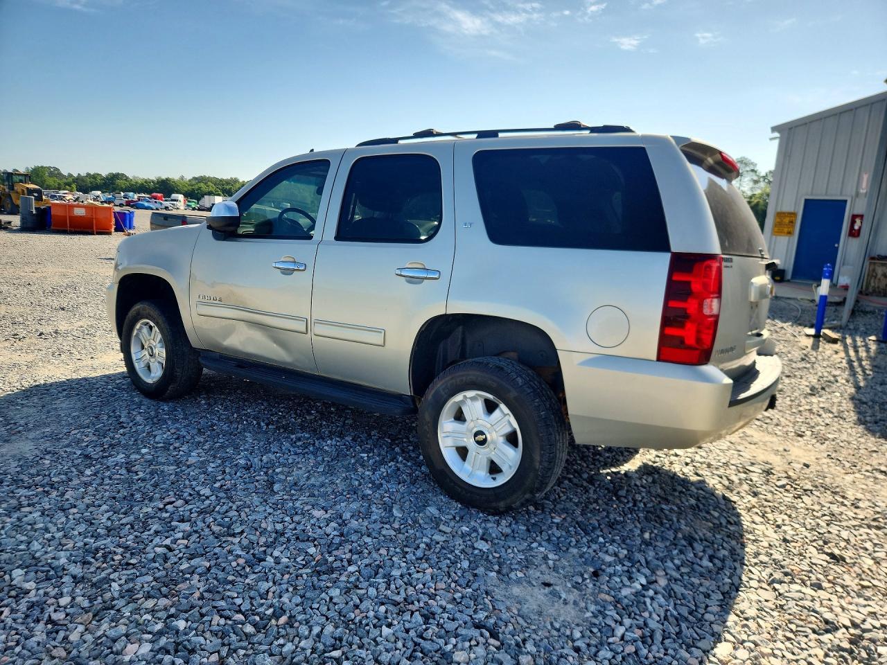 2013 Chevrolet Tahoe C1500 Lt - Фото 2