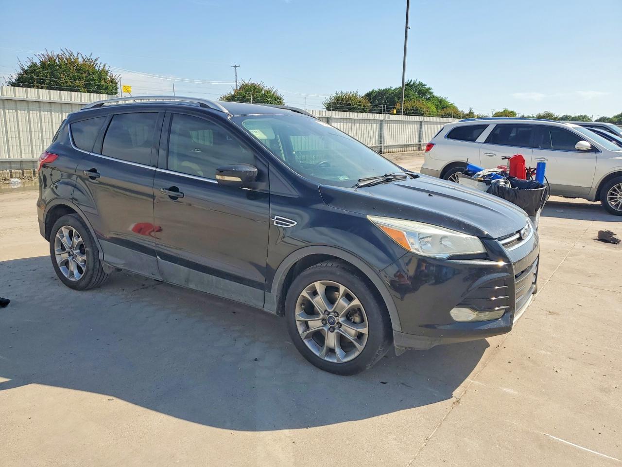 2015 Ford Escape Titanium - Image 4