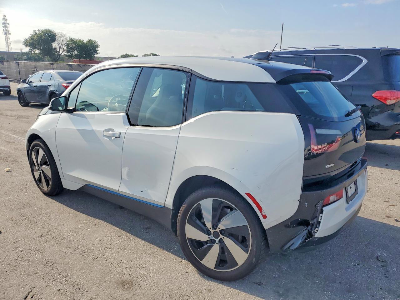 2016 BMW I3 Rex - Image 2